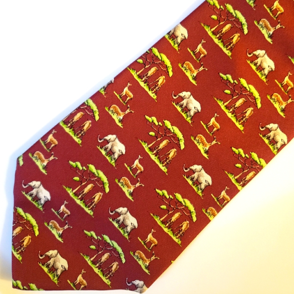 Salvatore Ferragamo necktie animal print motif excellent condition